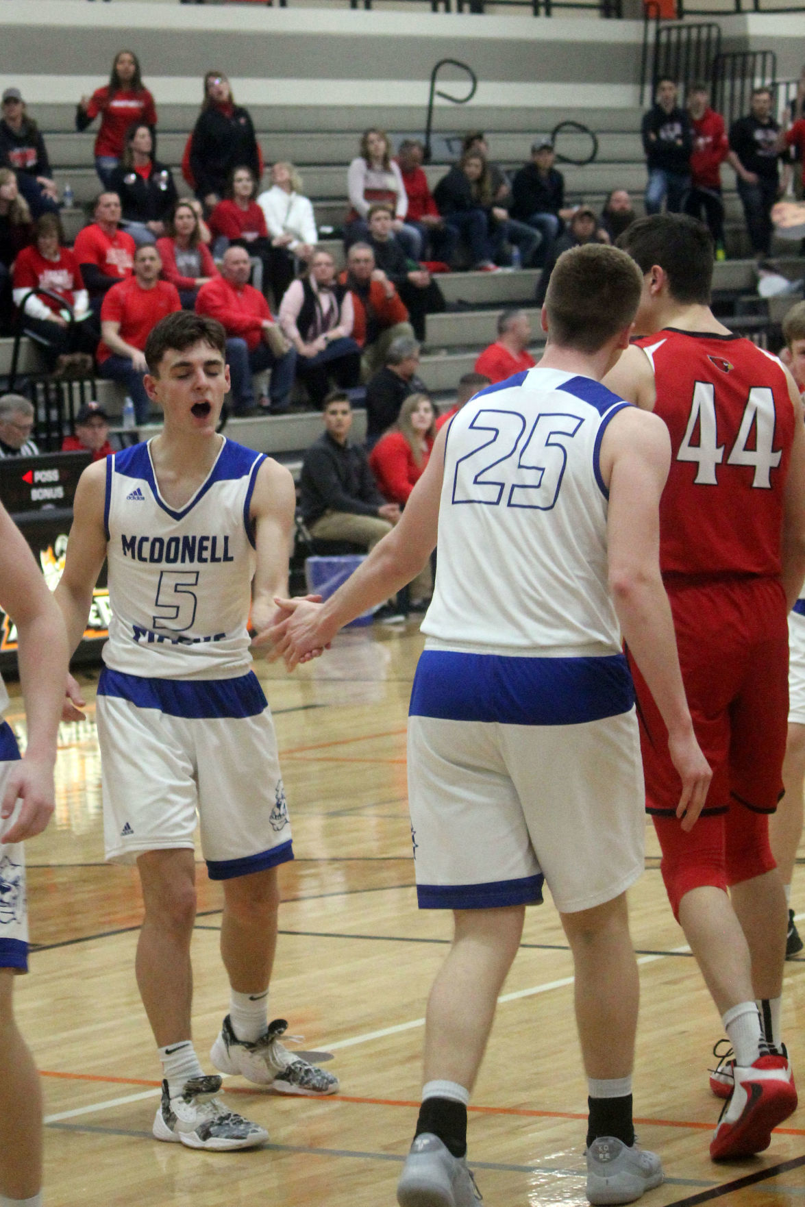 McDonell vs Thorp boys basketball at Osseo 3-12-20